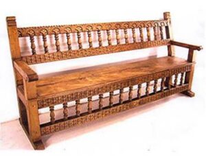 Beautiful Colonial Style Bench