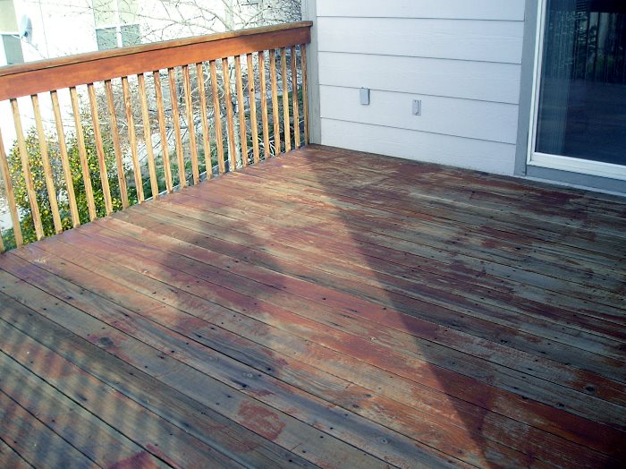 Redwood Deck Restaining